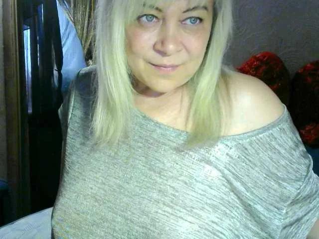Savan35na from BongaCams