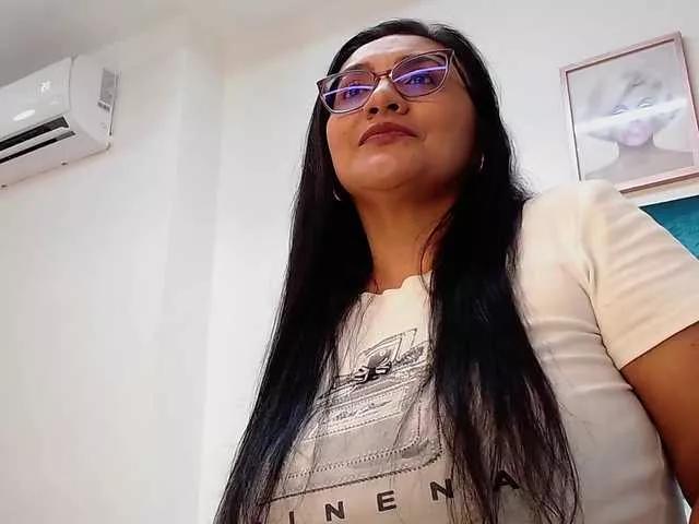 Scarlet-Ray from BongaCams is Freechat