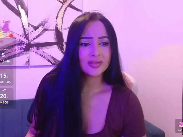 selenaM from BongaCams