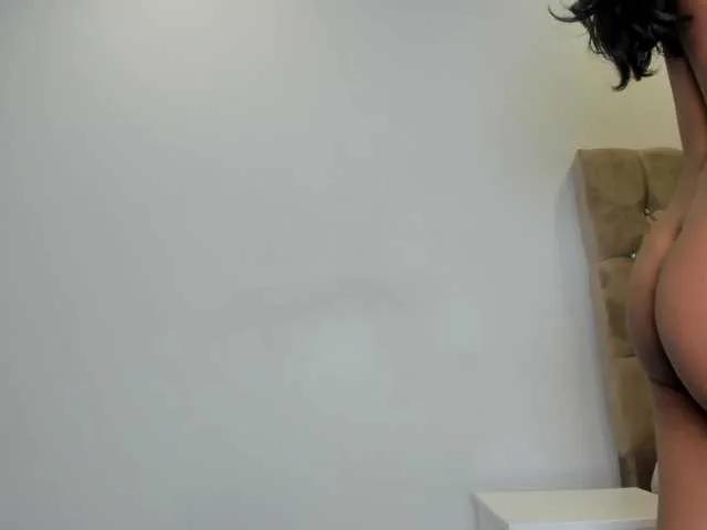 SeleneMakris from BongaCams