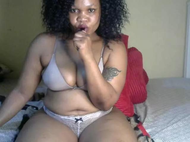 sexyluciana from BongaCams is Freechat