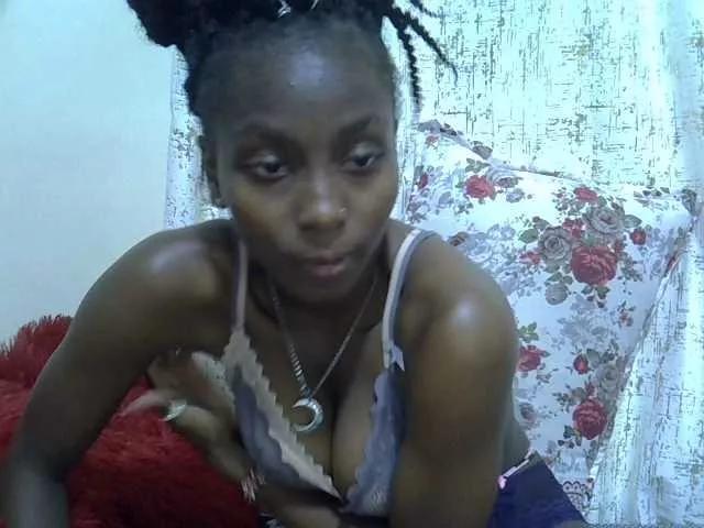 Sexythiny from BongaCams is Freechat