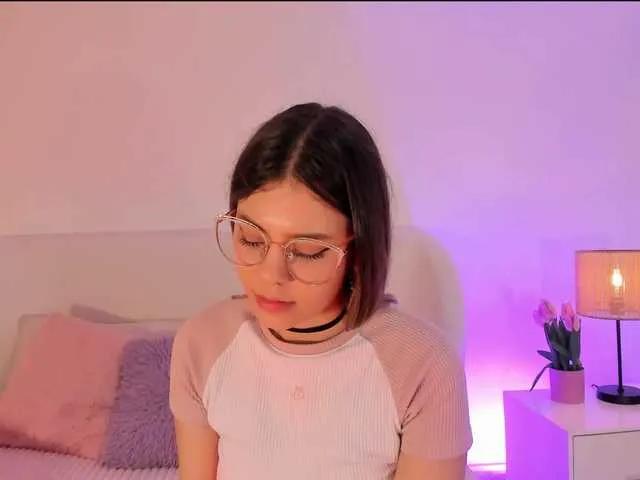 sienna-bloo from BongaCams is Freechat