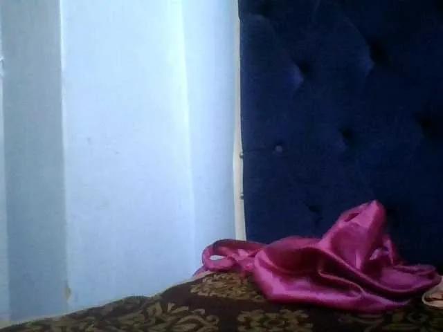 Smalltits2 from BongaCams is Freechat