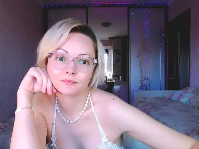 SofyCrush from BongaCams is Freechat