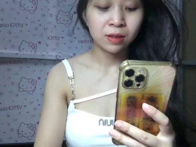Strawberry18 from BongaCams is Freechat