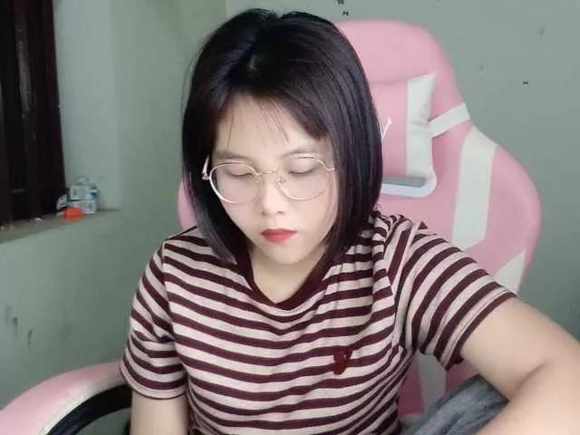 Suchan from BongaCams