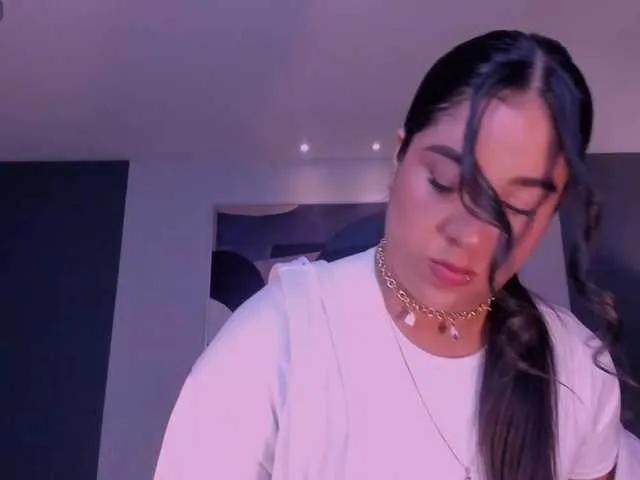 SussyBell from BongaCams