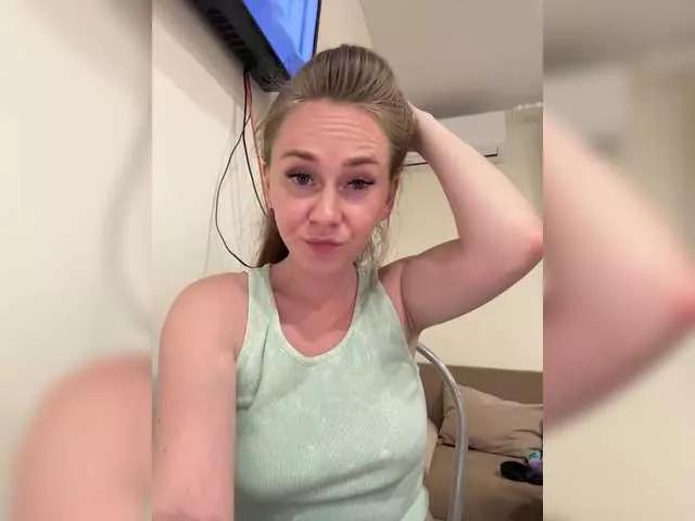 SvParochka from BongaCams is Freechat