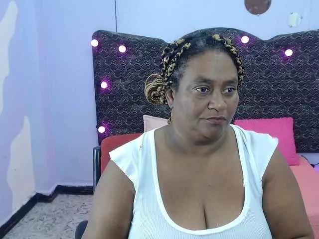 sweet-cata from BongaCams is Freechat
