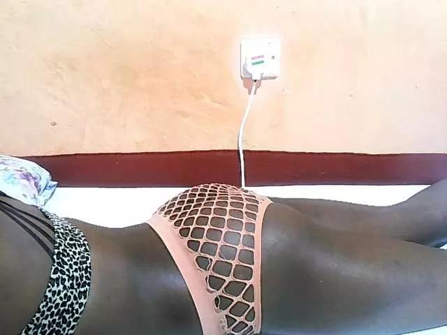sweet-leylah from BongaCams