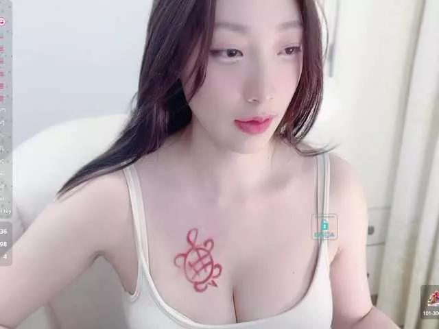 Sweet-Q from BongaCams