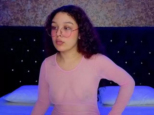 Sweet-rosse from BongaCams