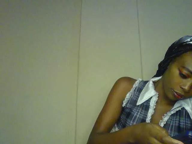 SweetAlly from BongaCams