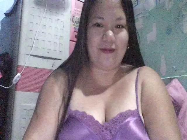 sweetasian33 from BongaCams