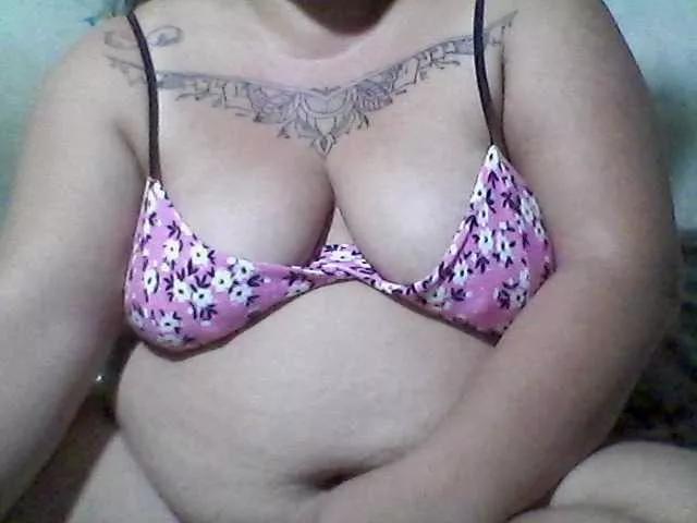sweetasian33 from BongaCams