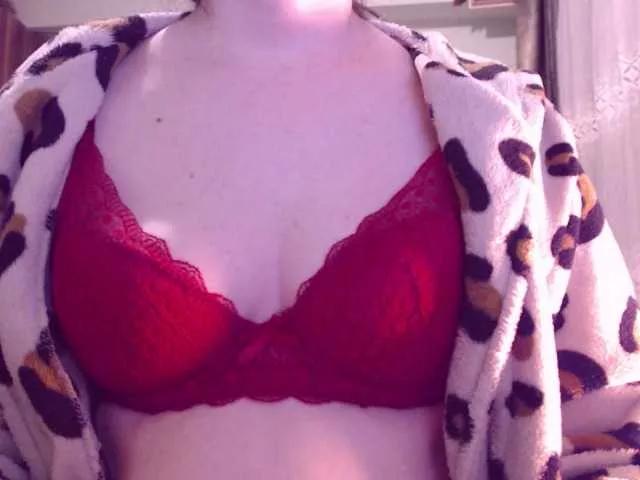 sweetbrunete from BongaCams