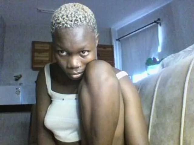 Sweetchocolate from BongaCams