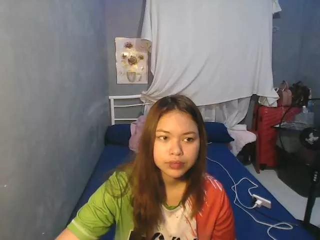 sweetiepiee from BongaCams