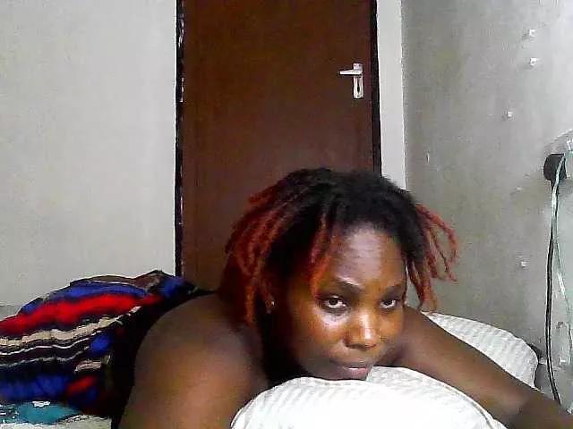 Sweetjuicyass from BongaCams