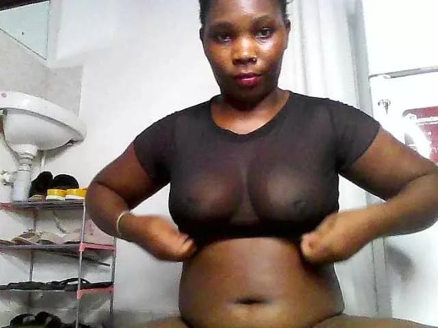 Sweetjuicyass from BongaCams