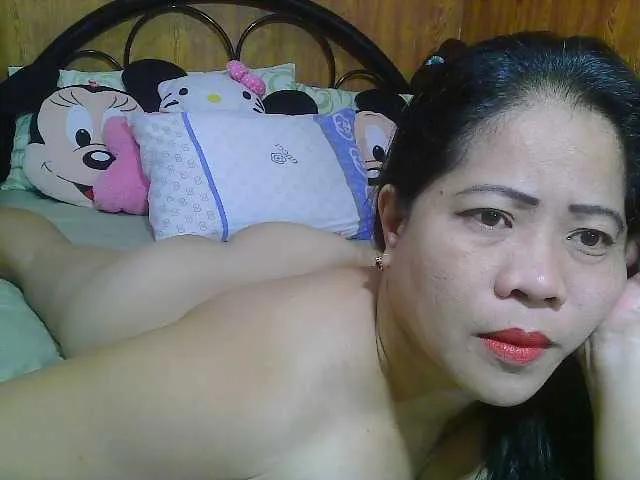 Sweetlips69 from BongaCams is Freechat