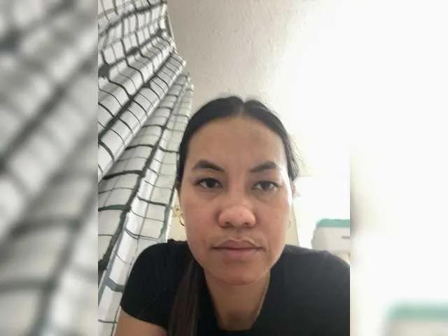 SweetMayles33 from BongaCams is Freechat