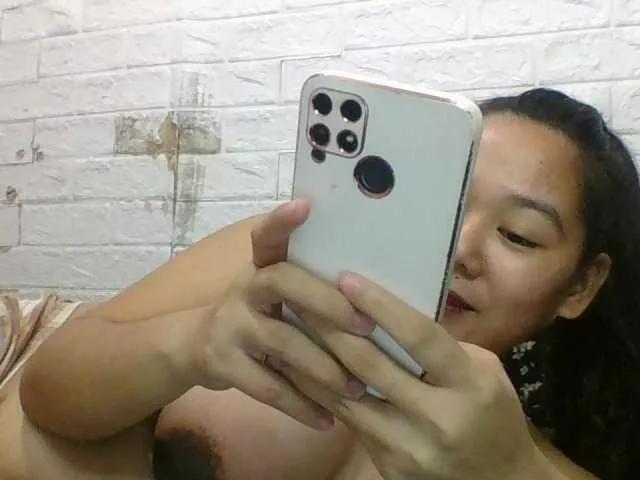 SweetNikkie from BongaCams