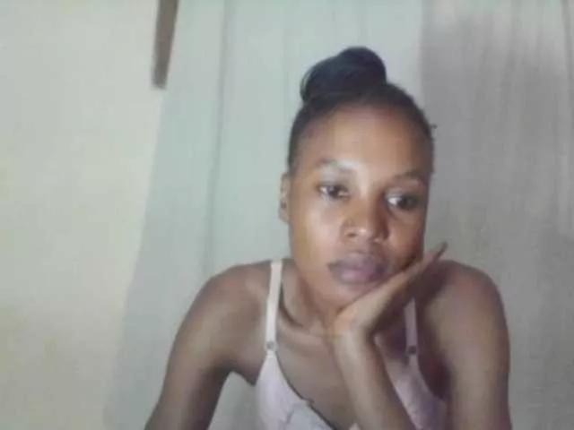 Sweetpetite254 from BongaCams
