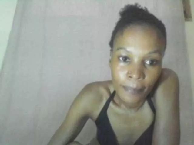 Sweetpetite254 from BongaCams