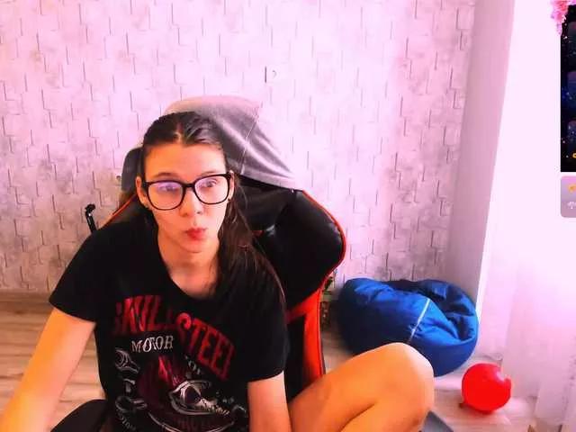 SweetyGirlMolly from BongaCams