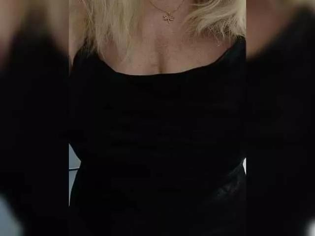 Tata42 from BongaCams