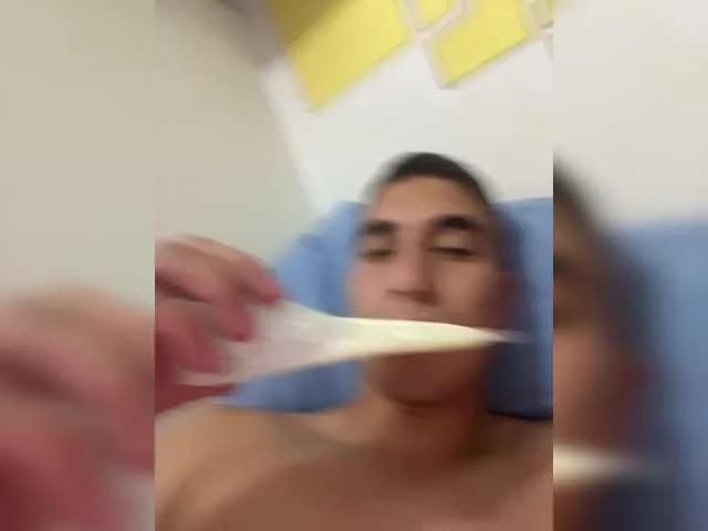 TheTwins11 from BongaCams