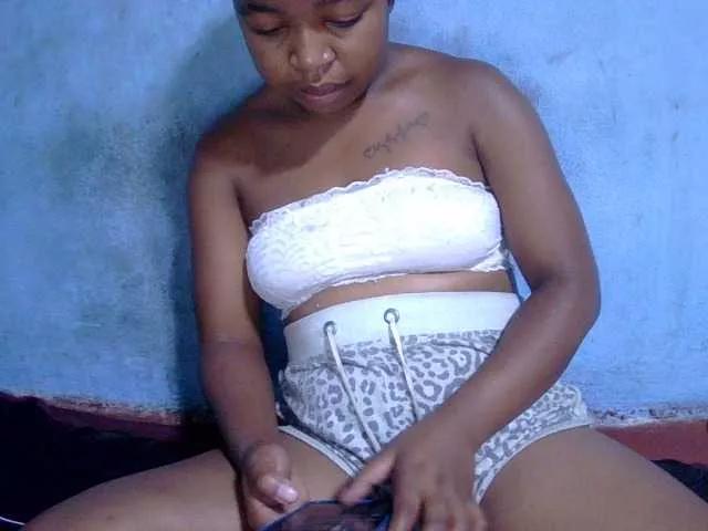 Tinah69 from BongaCams is Freechat