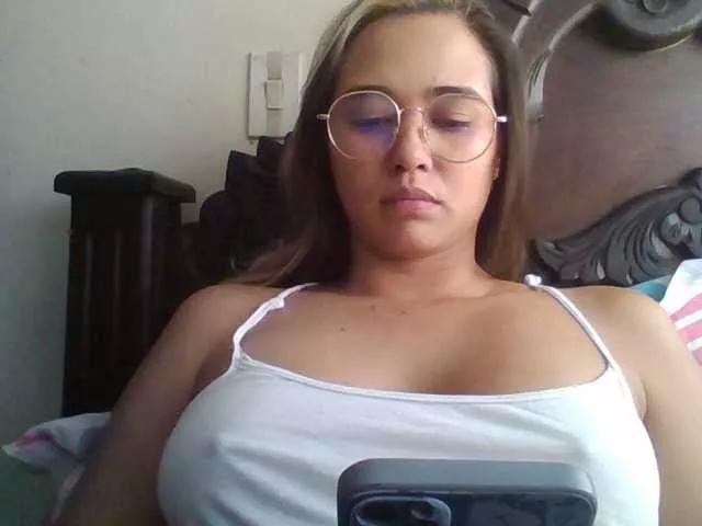 trianabell from BongaCams is Freechat
