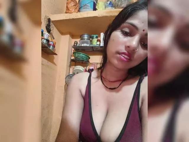 Tunnidelhi from BongaCams