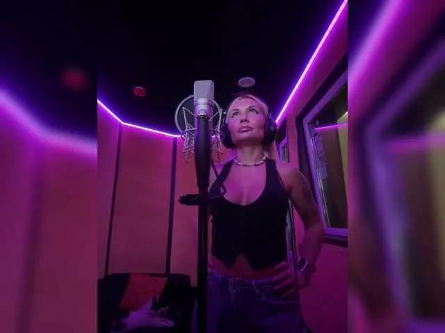 Tvoyasamka77 from BongaCams is Freechat