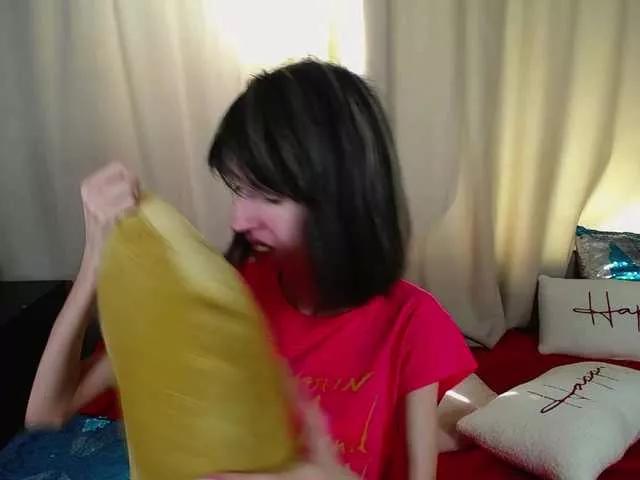Unusual-G from BongaCams