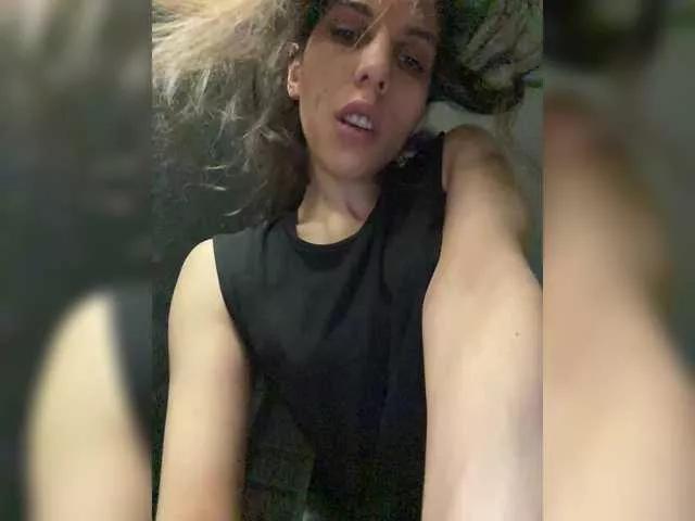 Varvara31 from BongaCams