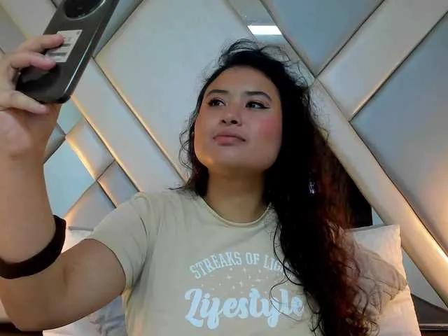 VELVETHUNTER-VC from BongaCams is Freechat