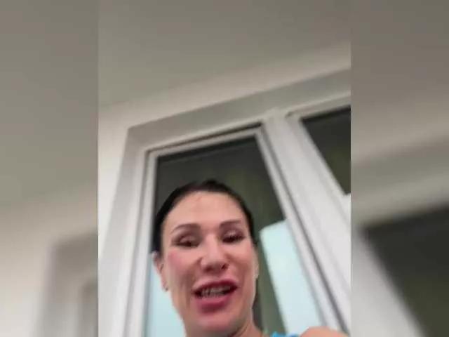VIKAKLUBNIKA from BongaCams is Freechat