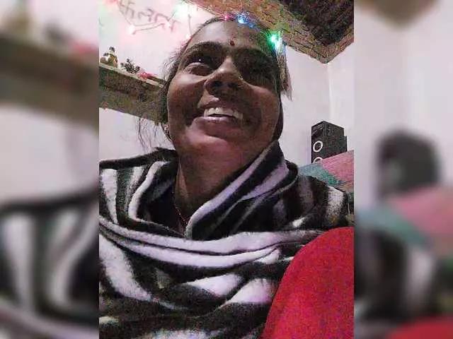 Villagequeen from BongaCams