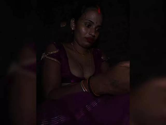 Villagequeen from BongaCams
