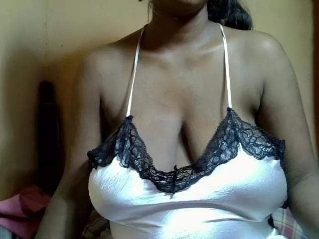 WeendyCelinah88 from BongaCams