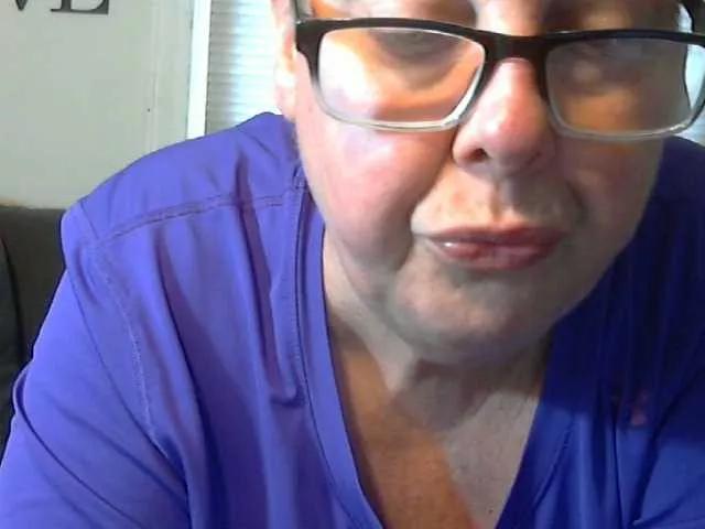 WetTightKitty68 from BongaCams