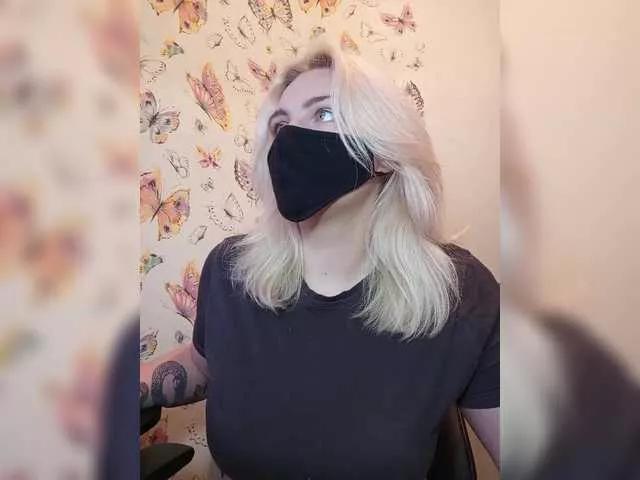WhiteCrystal from BongaCams is Freechat