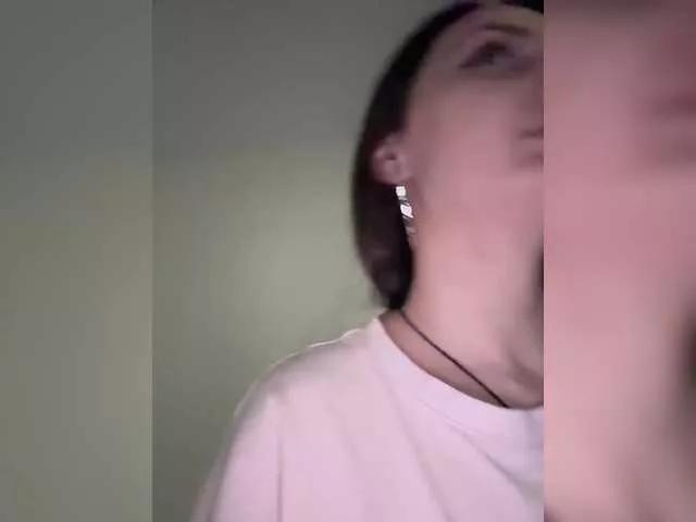 Wow-Eva from BongaCams