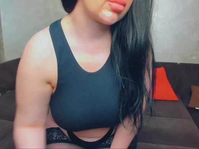 Wow-lady from BongaCams