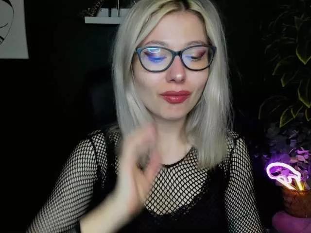 xxHeidiLove from BongaCams is Freechat