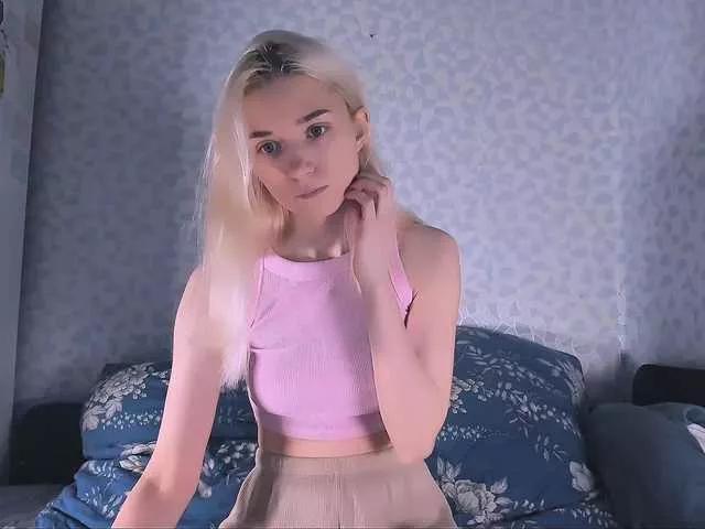 xxyasaxx from BongaCams